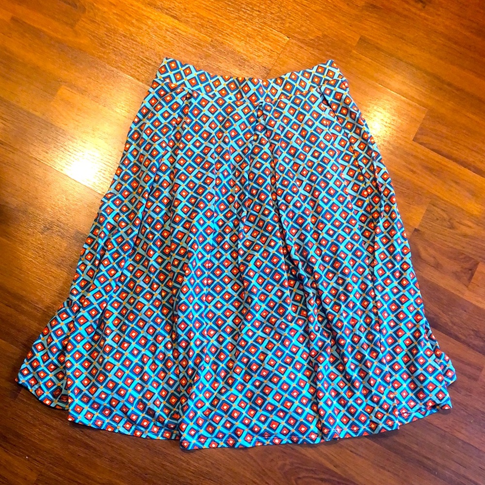 LuLaRoe Flowy Skirt. Size Small. Great condition!